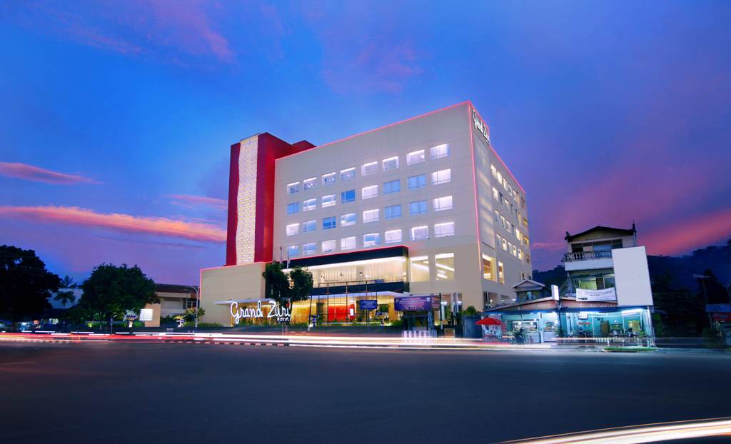 Lowongan pekerjaan Cost Control di Hotel Grand Zuri Padang