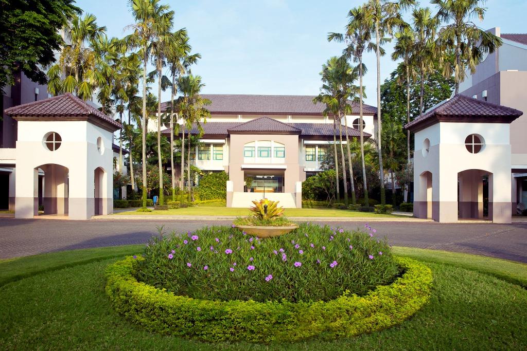 Lowongan Guru PPKN di Yayasan Ciputra Pendidikan 2 61429d39adb3a